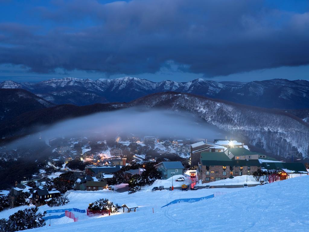 Chalet Apartments - Mt Buller Apartment Rentals Маунт-Буллер Экстерьер фото